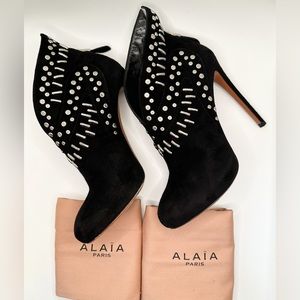 ALAIA STUDDED ACCENT BOOTS BOOTIES 37